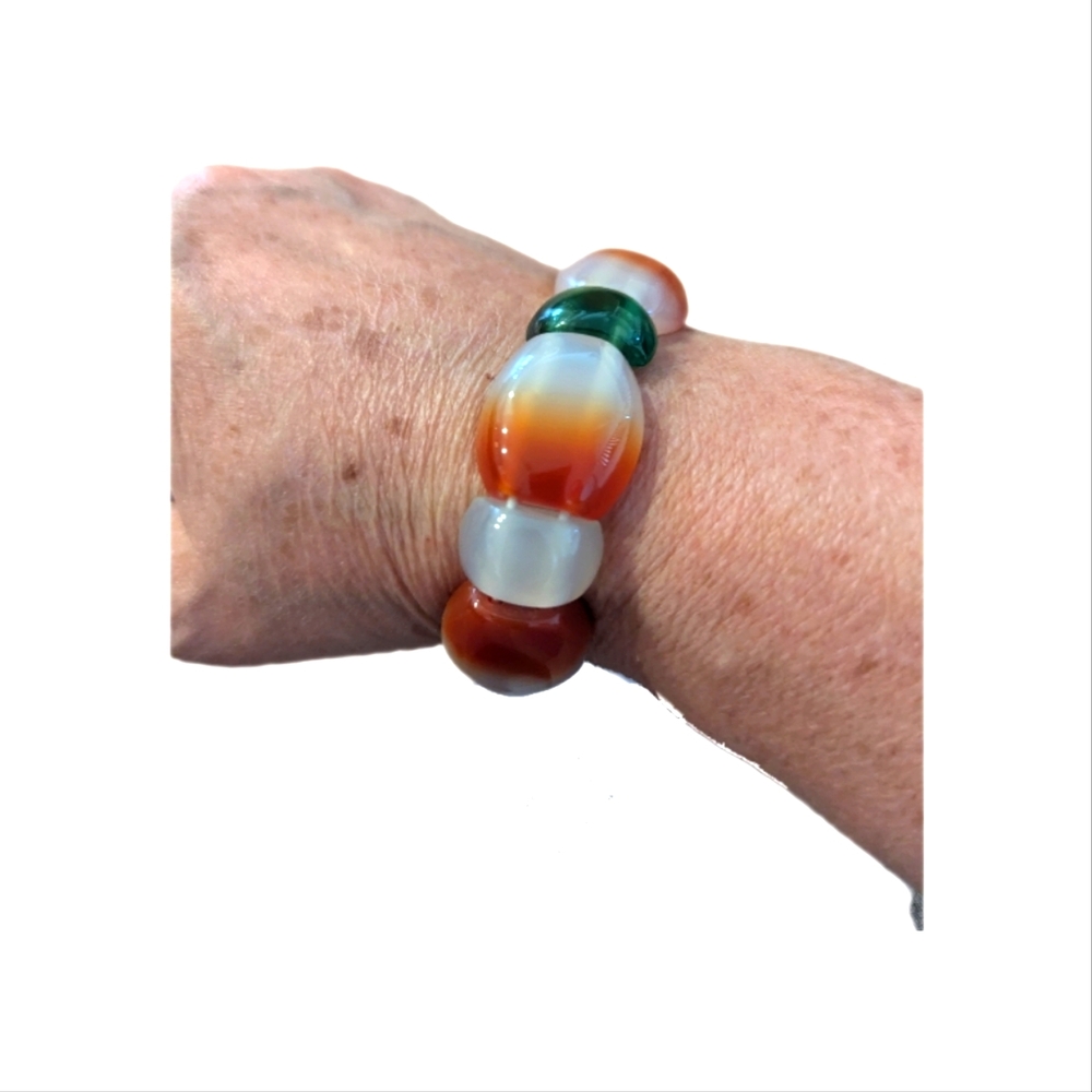Chalcedony / Onyx Bracelet